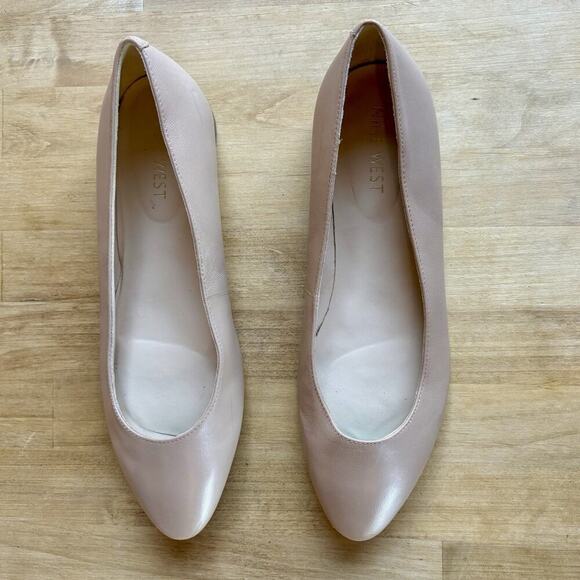 Nine West Point Slip On Leather Ballet Flats Neutral Beige 6M Gold Heel Read - Picture 4 of 8